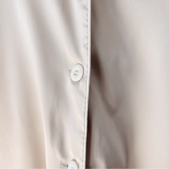 SOLD ❌ CREAM FEATHER DETAILED SILKY BLOUSE - Picture 13 of 13